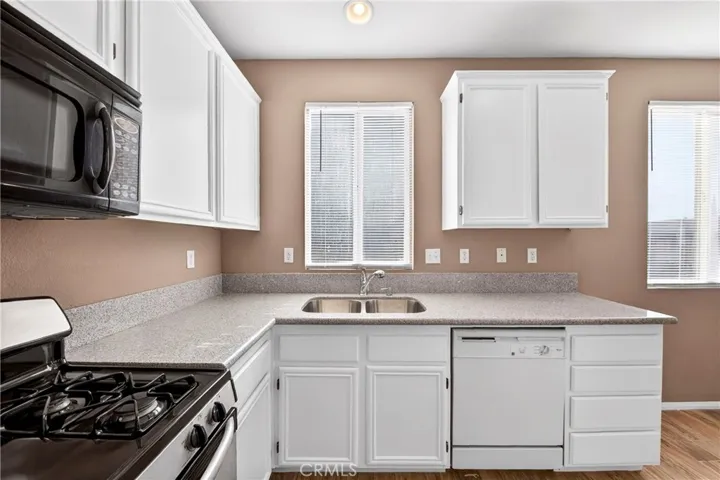 13889 Misty, Victorville, California 92392