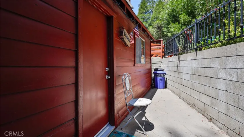 23683 Manzanita, Crestline, California 92325 — photo 5