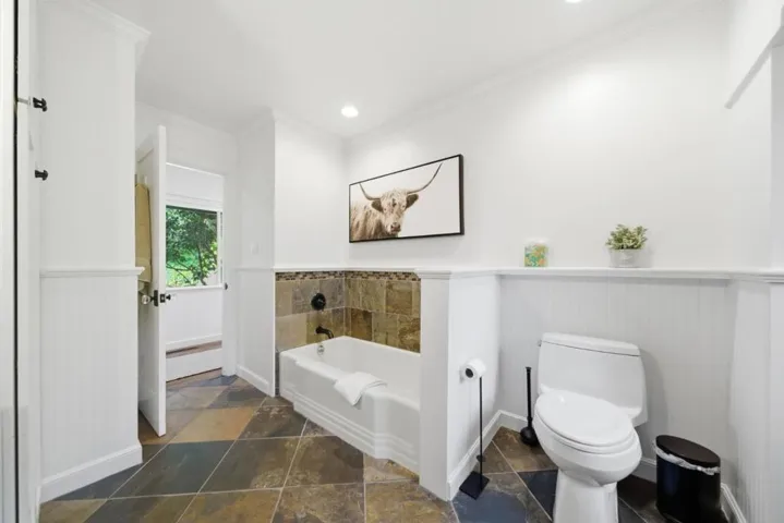 50 Oakcrest Court, Napa, California 94558