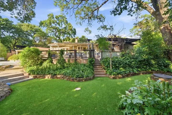 50 Oakcrest Court, Napa, California 94558