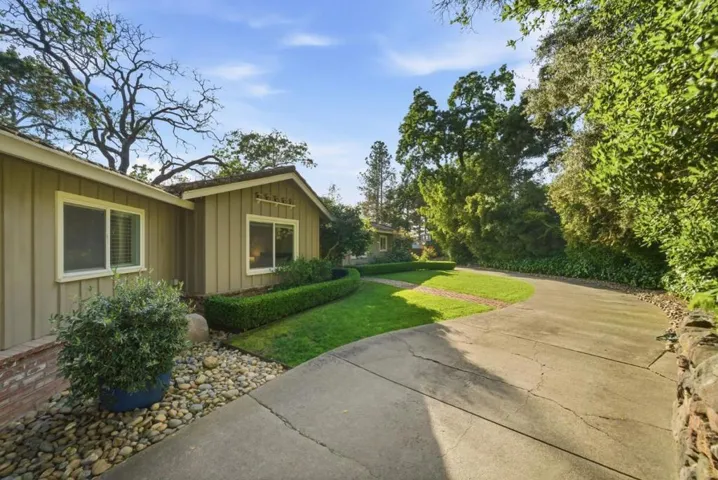 50 Oakcrest Court, Napa, California 94558