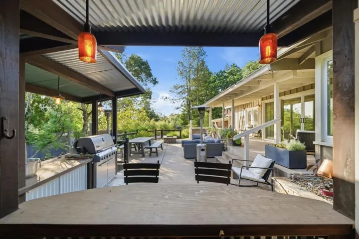 50 Oakcrest Court, Napa, California 94558