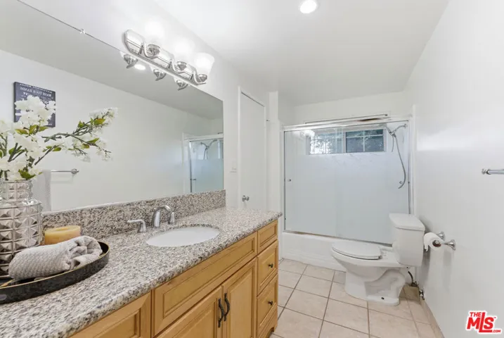 18445 Los Alimos Street, Porter Ranch, California 91326
