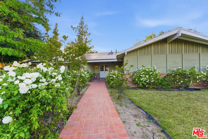 18445 Los Alimos Street, Porter Ranch, California 91326