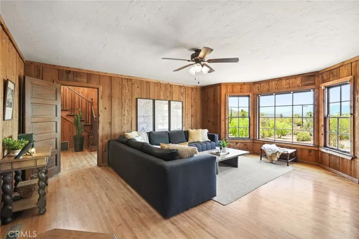 10821 Los Jordans, Agua Dulce, California 91390