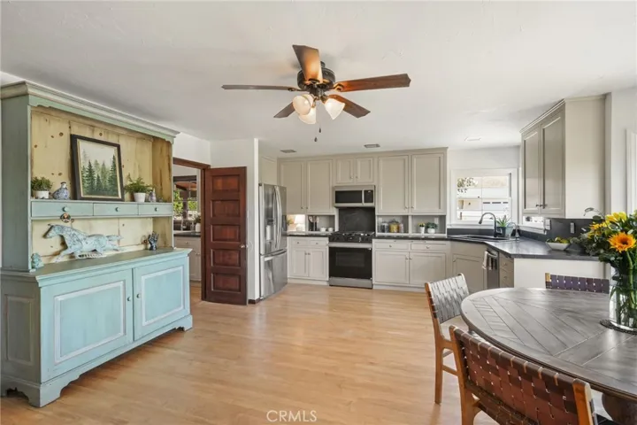 10821 Los Jordans, Agua Dulce, California 91390