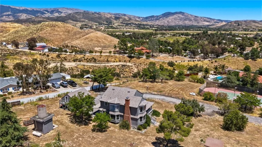 10821 Los Jordans, Agua Dulce, California 91390