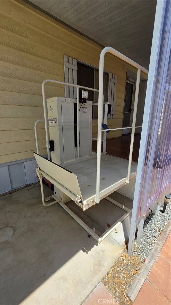 Wheelchair Lift