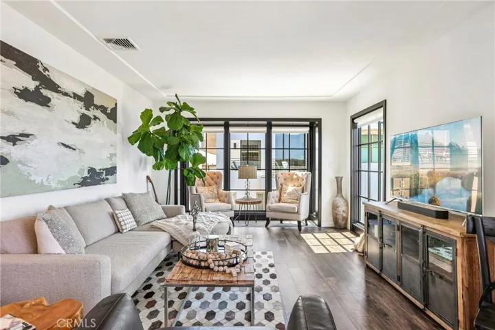 Top floor Unit