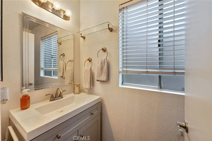 2389 S Reservoir St, Pomona Bathroom