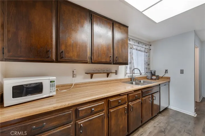 2389 S Reservoir St, Pomona Kitchen