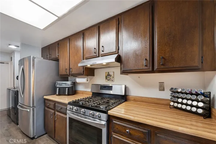 2389 S Reservoir St, Pomona Kitchen