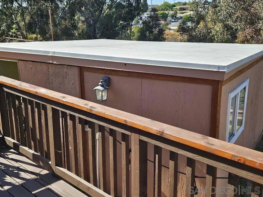 Just steps away from this home's backdoor, what would YOU do with this large bonus building?