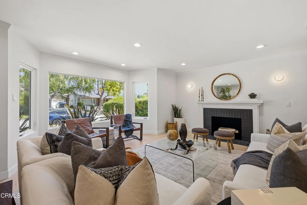 168 Lamour Drive, La Canada Flintridge, California 91011 — photo 5