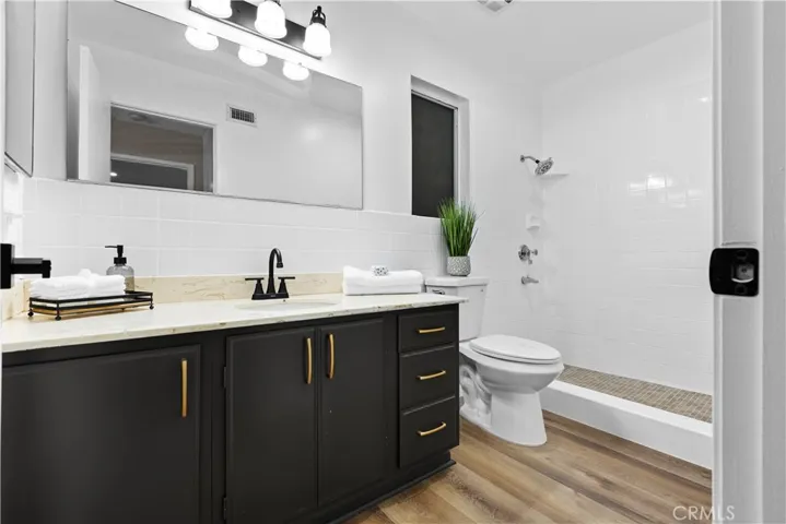 621 S Palm Avenue E, Hemet, California 92543