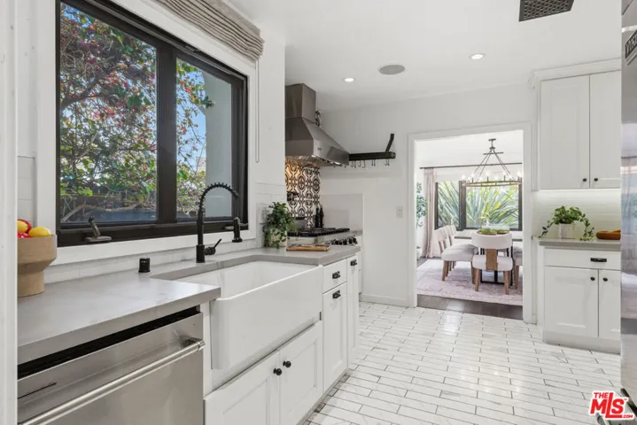 429 N Arden Boulevard, Los Angeles, California 90004