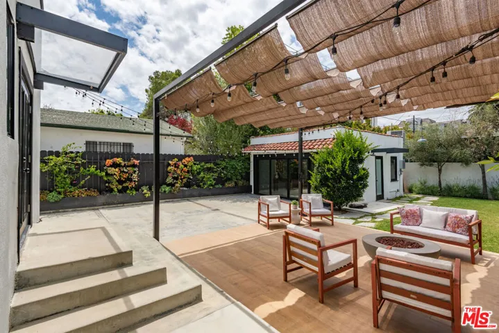 429 N Arden Boulevard, Los Angeles, California 90004