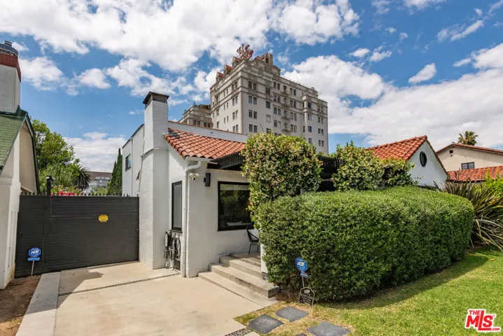 429 N Arden Boulevard, Los Angeles, California 90004