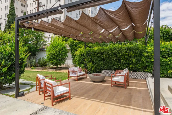 429 N Arden Boulevard, Los Angeles, California 90004