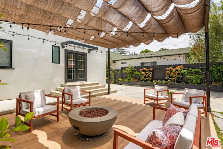 429 N Arden Boulevard, Los Angeles, California 90004