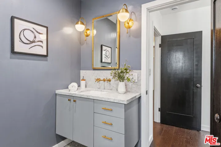 429 N Arden Boulevard, Los Angeles, California 90004