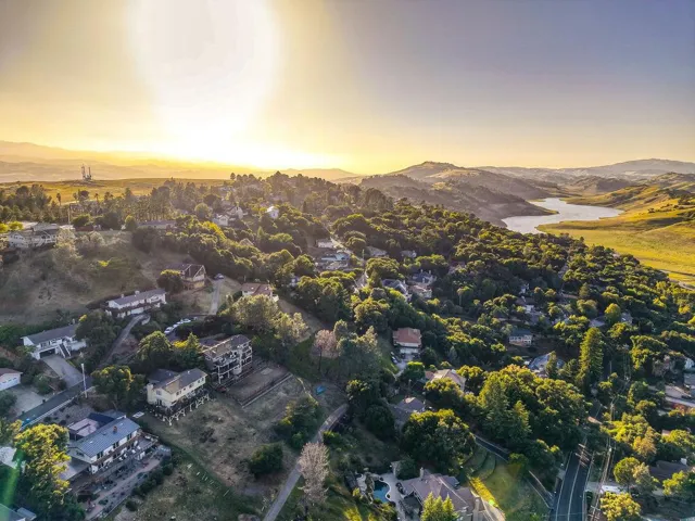 17241 Quail Court, Morgan Hill, California 95037