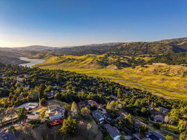 17241 Quail Court, Morgan Hill, California 95037