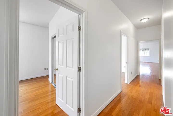 832 S Catalina Street, Los Angeles, California 90005