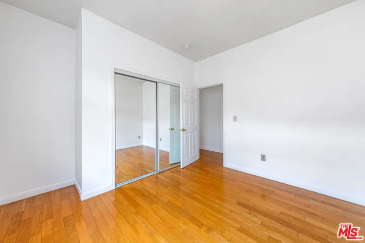 832 S Catalina Street, Los Angeles, California 90005
