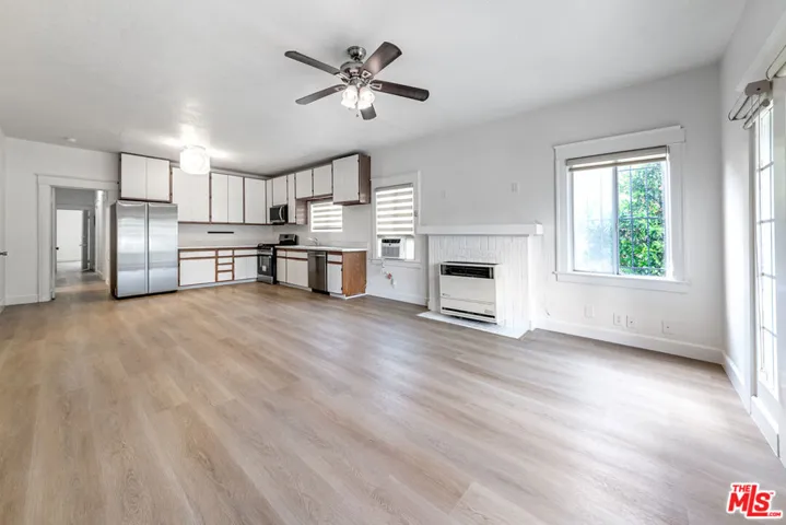 832 S Catalina Street, Los Angeles, California 90005