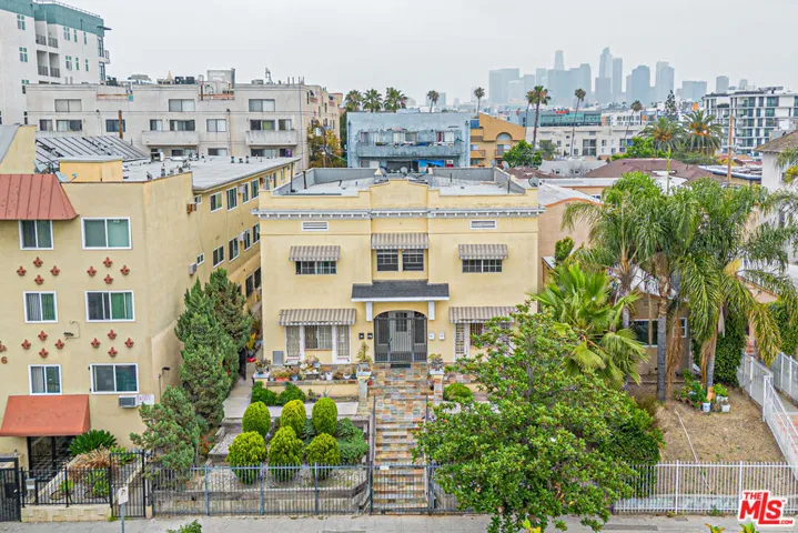 832 S Catalina Street, Los Angeles, California 90005
