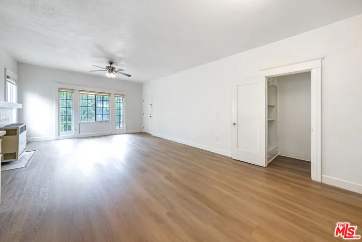 832 S Catalina Street, Los Angeles, California 90005