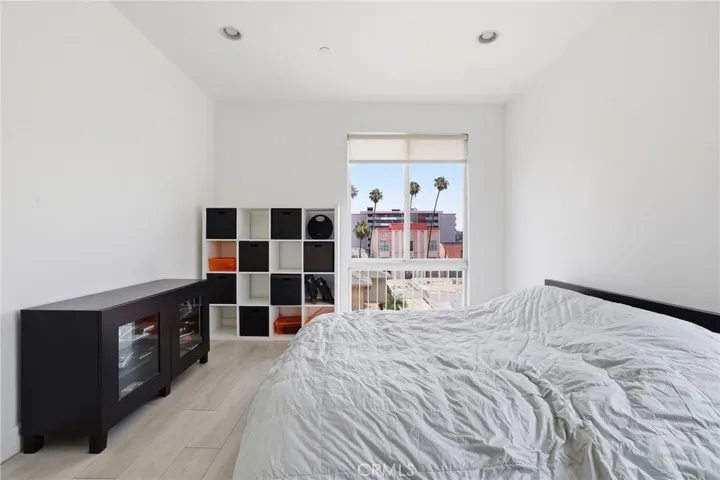 118 S Kenwood Street 407, Glendale, California 91205