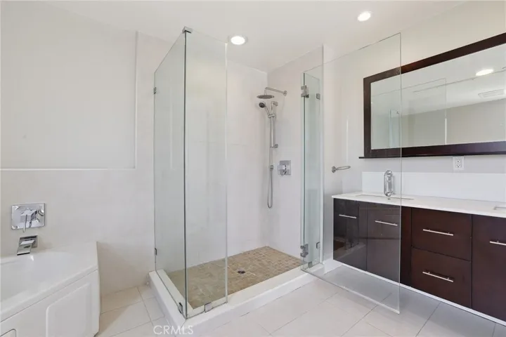 118 S Kenwood Street 407, Glendale, California 91205