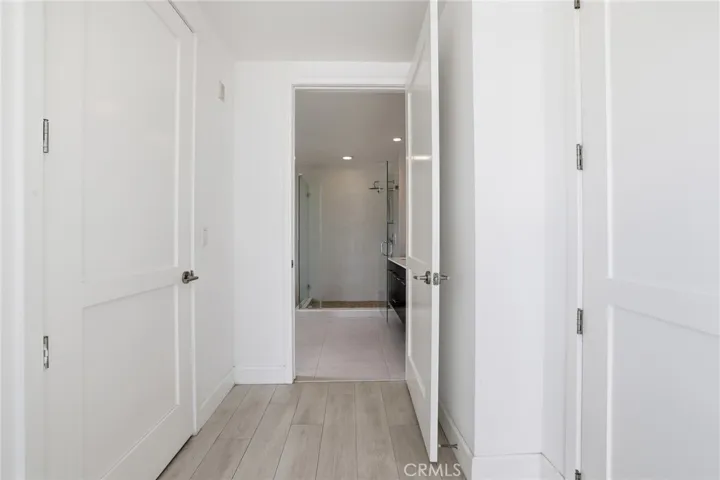 118 S Kenwood Street 407, Glendale, California 91205
