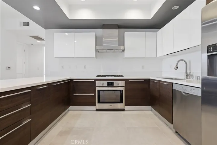 118 S Kenwood Street 407, Glendale, California 91205