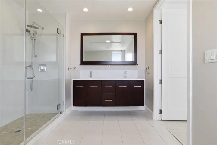 118 S Kenwood Street 407, Glendale, California 91205