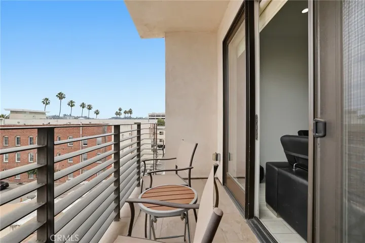 118 S Kenwood Street 407, Glendale, California 91205