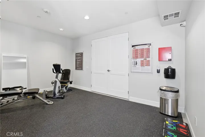 118 S Kenwood Street 407, Glendale, California 91205
