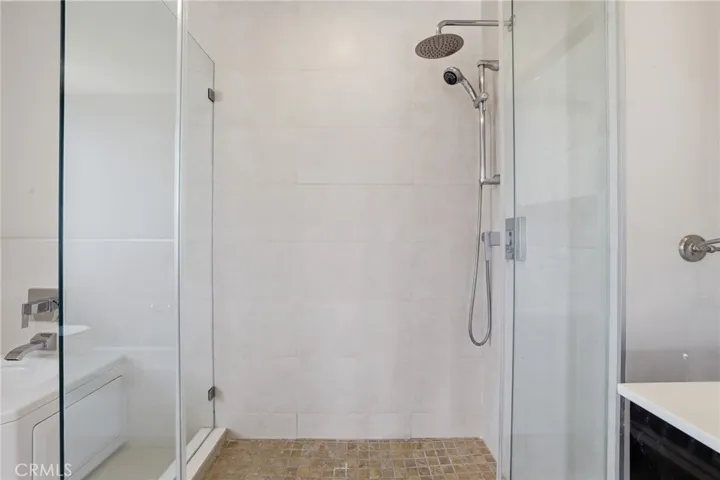 118 S Kenwood Street 407, Glendale, California 91205