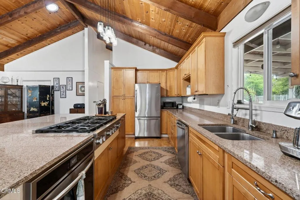 27-web-or-mls-ClearShotCreastions-04254