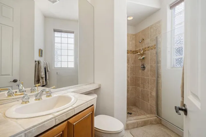 43-web-or-mls-AMCastle_OPMG_0526_043