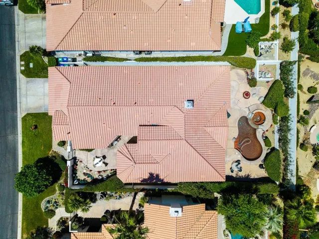 4-web-or-mls-AMCastle_OPMG_0526_004
