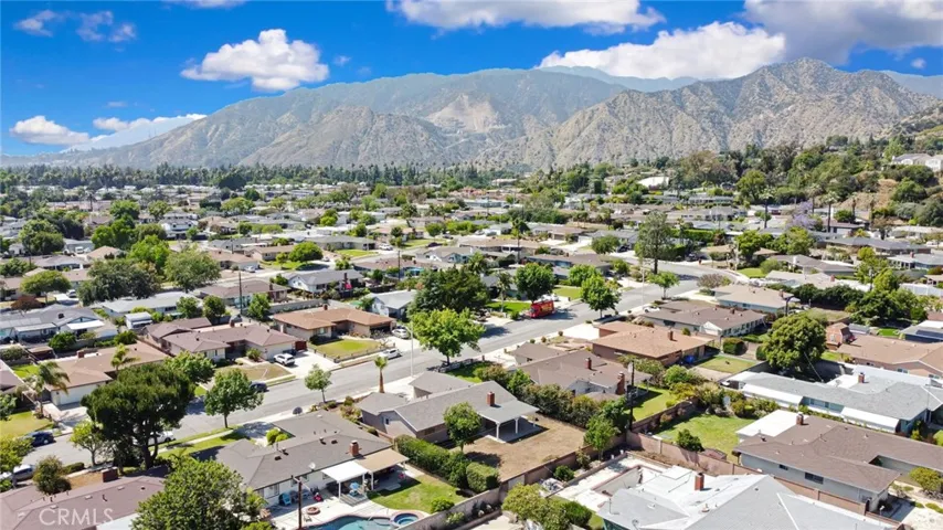 1146 N Soldano Road, Azusa, California 91702