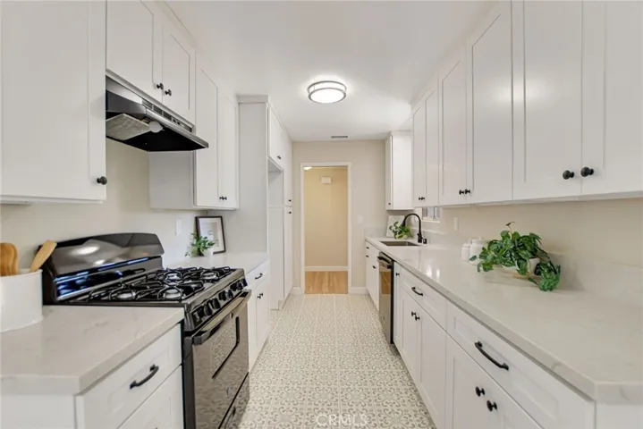 1146 N Soldano Road, Azusa, California 91702