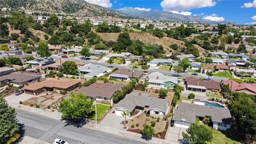 1146 N Soldano Road, Azusa, California 91702