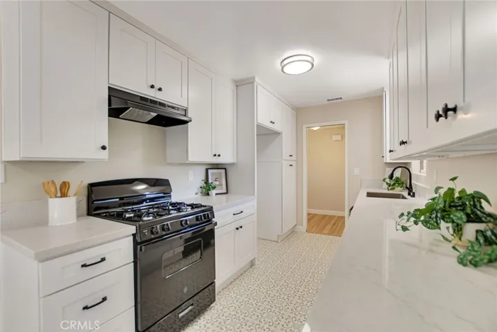 1146 N Soldano Road, Azusa, California 91702