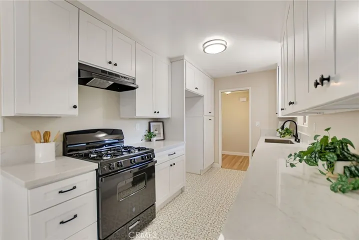 1146 N Soldano Road, Azusa, California 91702