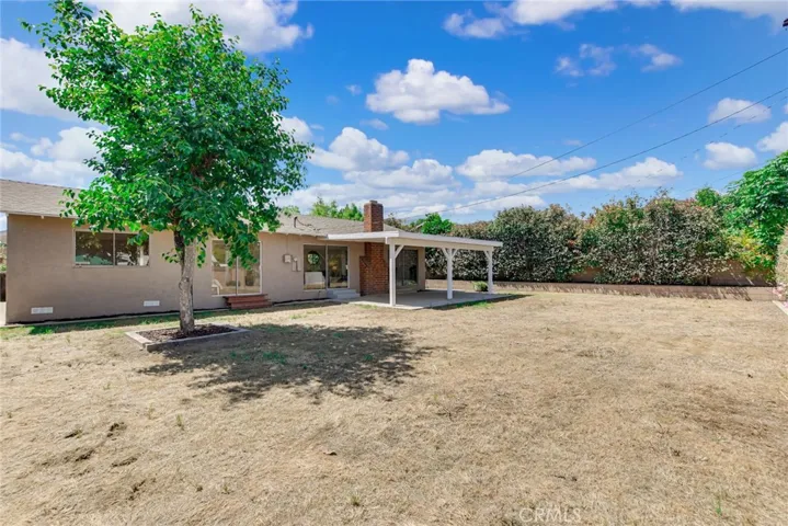 1146 N Soldano Road, Azusa, California 91702