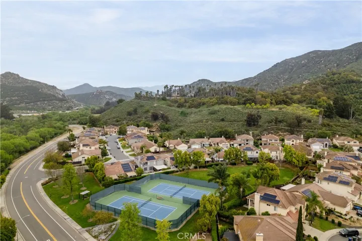 3404 Lake Circle, Fallbrook, California 92028